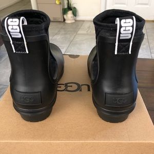 UGG rain boots size 10